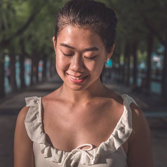 Meet your Posher, Délisca - Picture 1 of 1